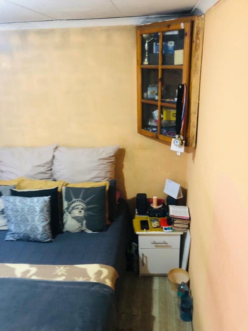 2 Bedroom Property for Sale in Harare Western Cape